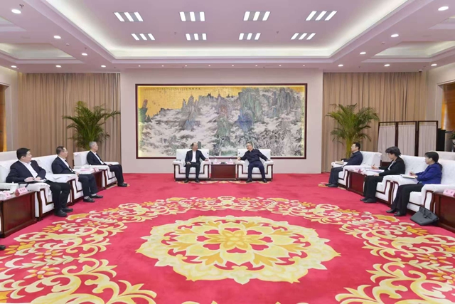 莫鼎革拜會(huì)安徽省委副書記、省長(zhǎng)王清憲