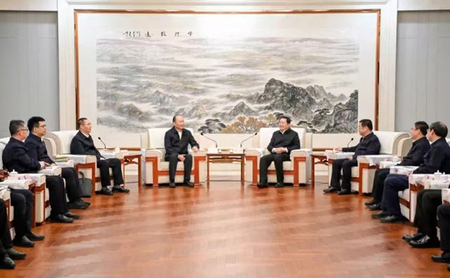 莫鼎革拜會遼寧省委書記郝鵬、省長王新偉